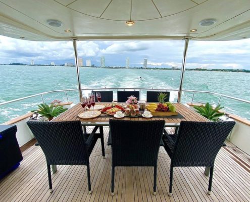 Dining on Yacht