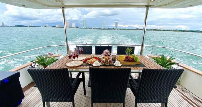 Dining on Yacht