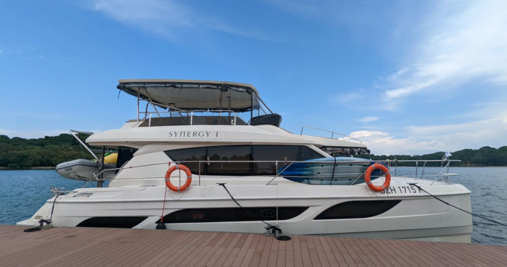 Yacht rental Singapore on Synergy 1 Yacht