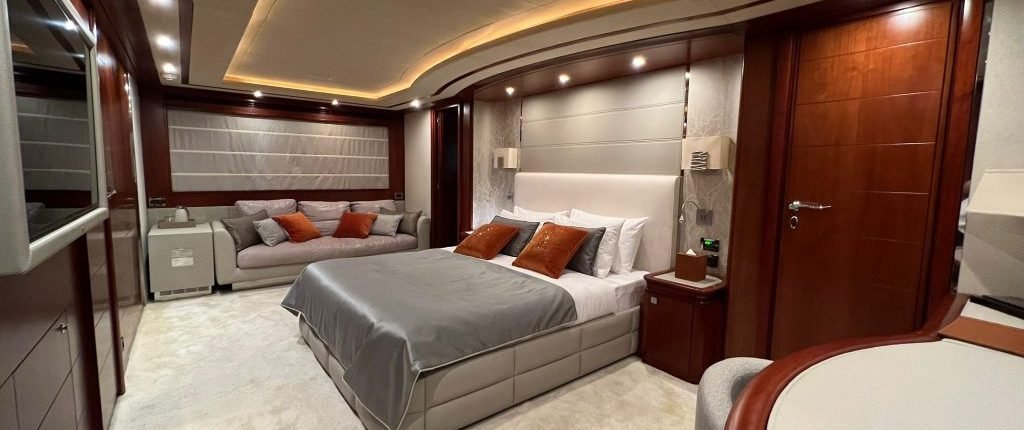 Ensuite-Cabin on EagleWings 3 superyacht