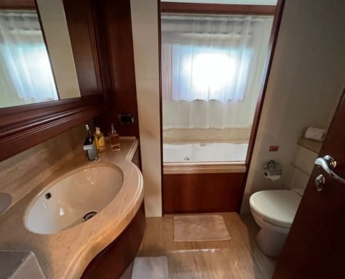 En-suite bathroom