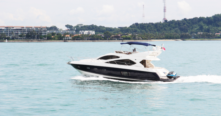 Eagle Wings 2, private yacht rental in Singapore