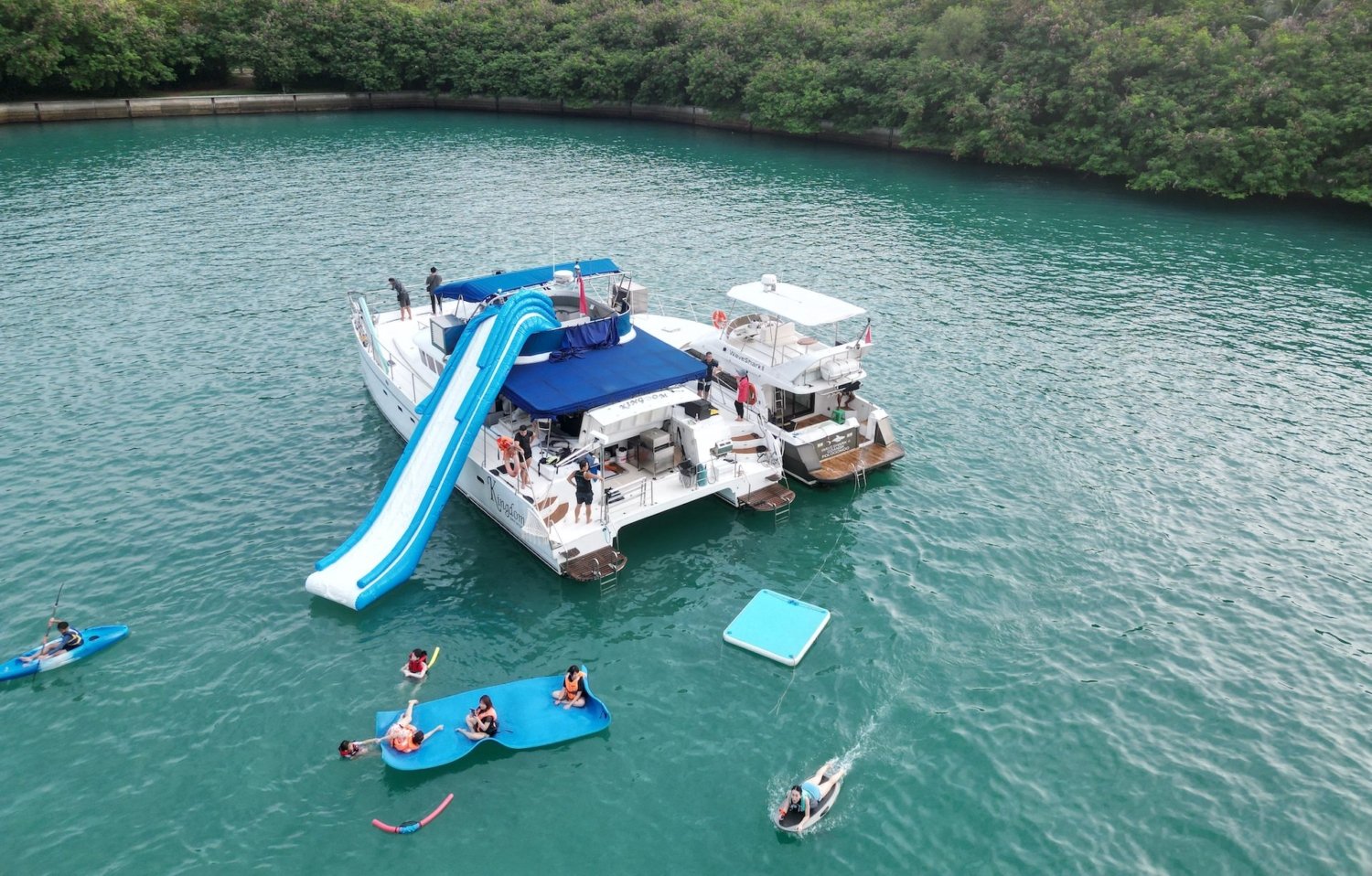 Kingdom Yacht: Your Luxury Sailing Experience in Singapore