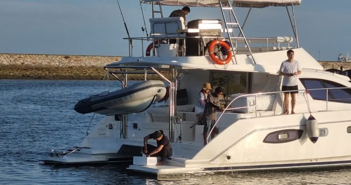 Advant yacht rental in Singapore
