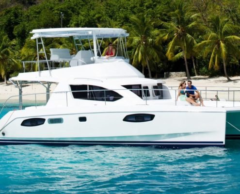 Rent Advant Yacht, a luxurious & spacious 43ft catamaran