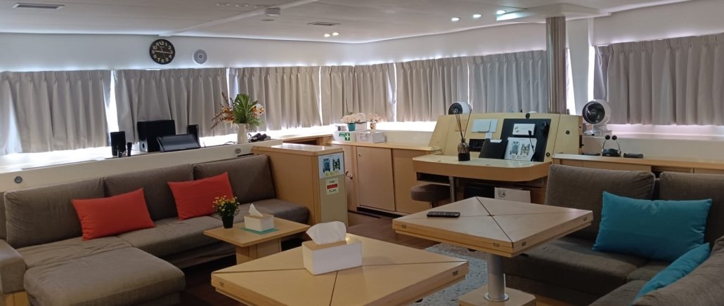 Ping-Lady-Living-room-1 PingLady Yacht Saloon_Singapore