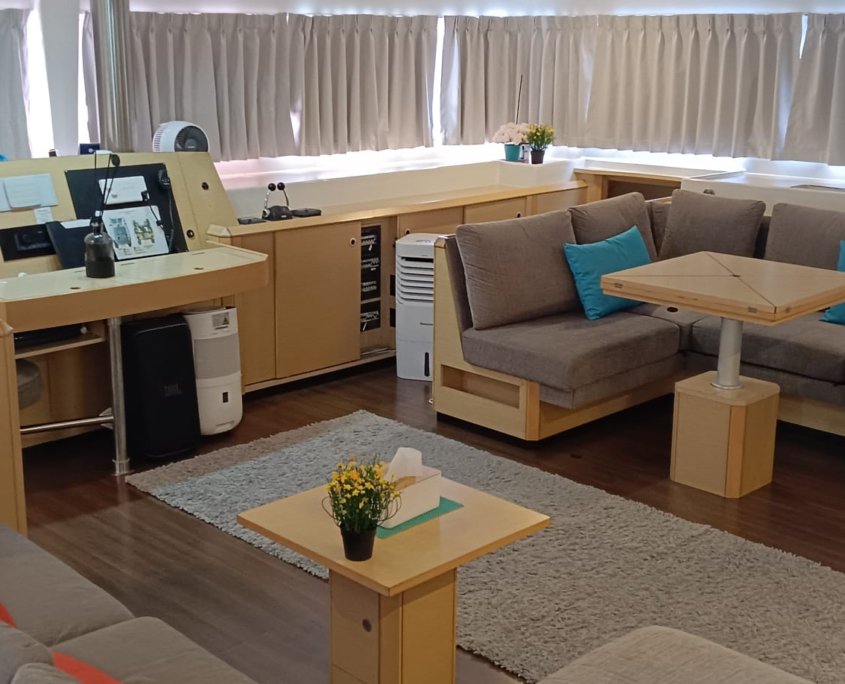 Ping-Lady-Living-room-2 Ping Lady Yacht_Saloon
