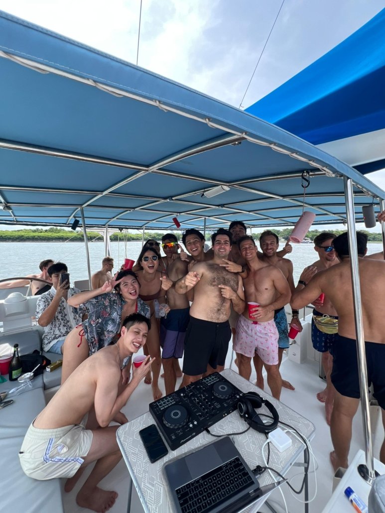 Ping-Lady-Yacht-clients