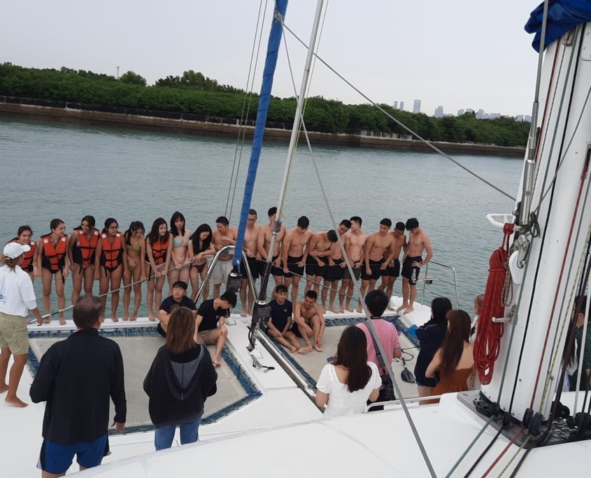 Ping-Lady-Yacht_Client group photo Ping Lady_Yacht group party