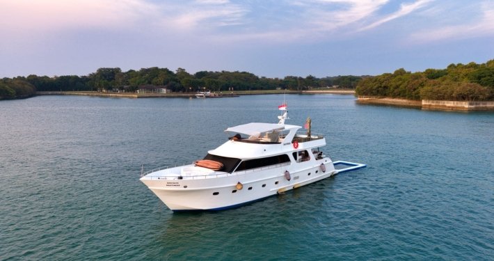 Nautiness-82ft private yacht charter Singapore